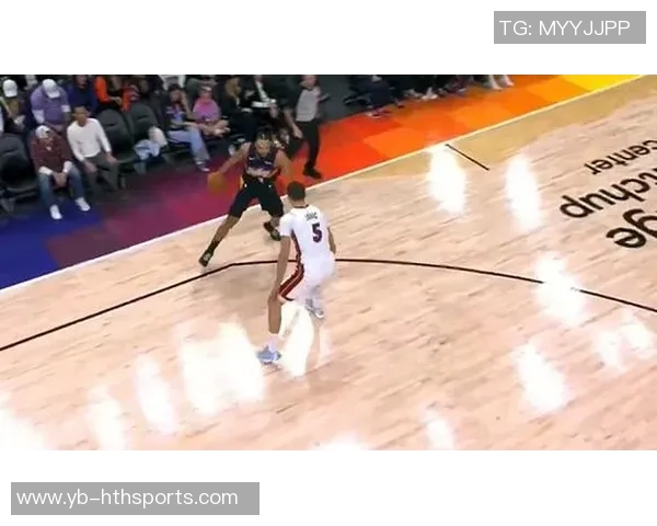 哈克斯高效表现引领球队胜利11投8中斩获20分5篮板6助攻正负值全场最佳